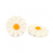 Shell beads flower White-Yellow Orange
