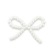 Statement charms pearl bow Pearl White