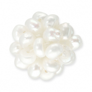 Freshwater pearls clustered Natural White