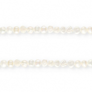 TQ Freshwater pearls nugget round 7-8mm Naturel White