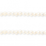 TQ Freshwater pearls oval Natural white