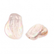 Imperfect freshwater pearls Natural Pink