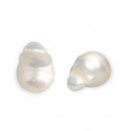 Imperfect freshwater pearls drop high luster Natural White