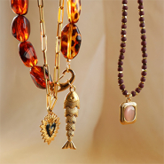 Inspirational Sets Inspiration time with playful stainless steel charms