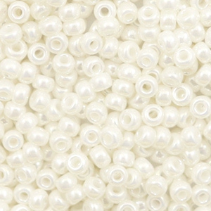 Miyuki seed beads 8/0 Ceylon Ivory Pearl 8-591