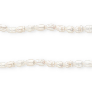 TQ Freshwater pearls rice 5x4mm Natural White