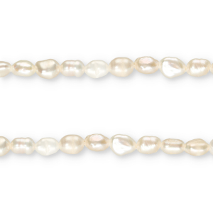 TQ Freshwater pearls nugget round 6-7x5mm Natural White