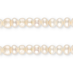 TQ Freshwater pearls flat round 7x6mm Natural White