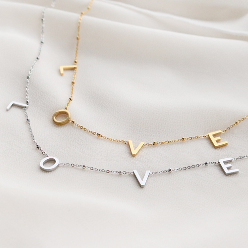 Here you see how you can combine the different items from our L-O-V-E collection: