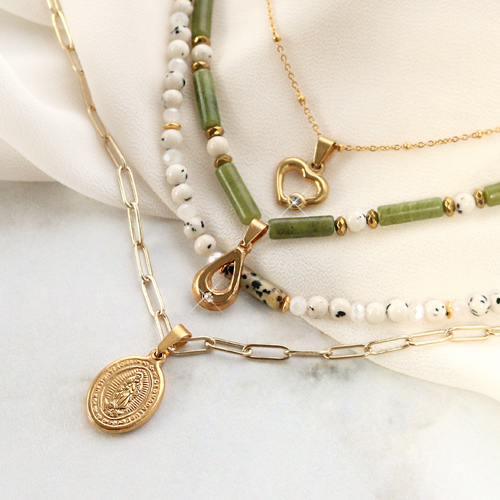 Create trendy necklaces with the new stainless steel charms