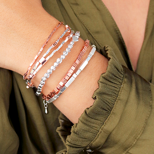 See here what you can make with the new hematite beads: