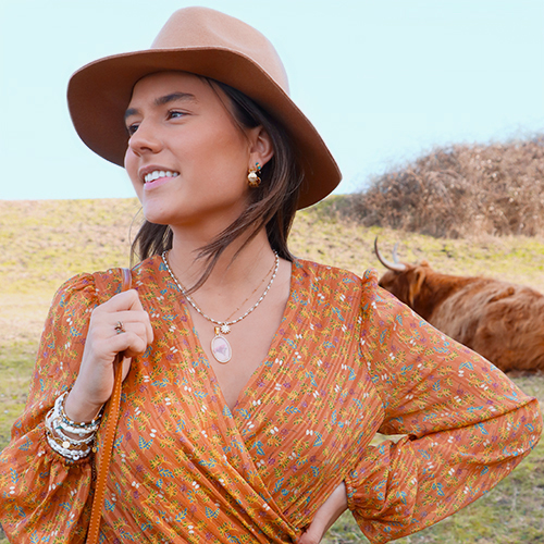 Create boho chic jewellery with freshwater pearls, glass seed beads, natural stone beads and shell beads