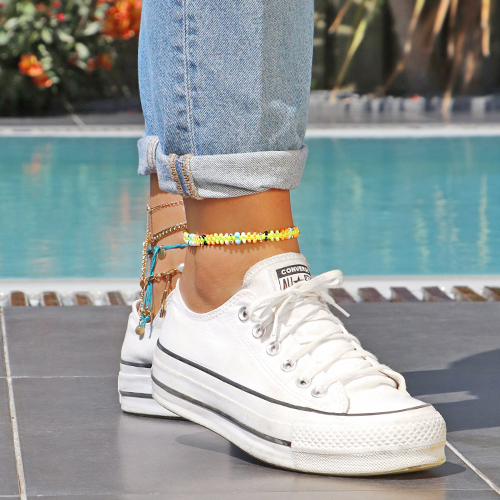 Get inspired by these cheerful summer anklets! 