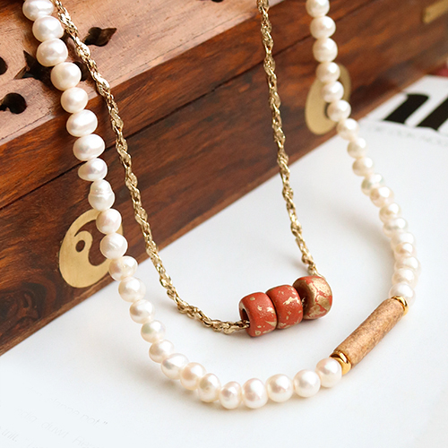 Design trendy jewellery with DQ Greek ceramic gold spot beads