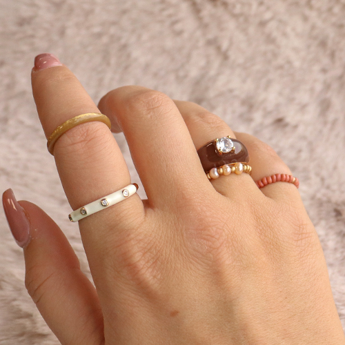 Assemble your own collection of rings with these brass metal rings