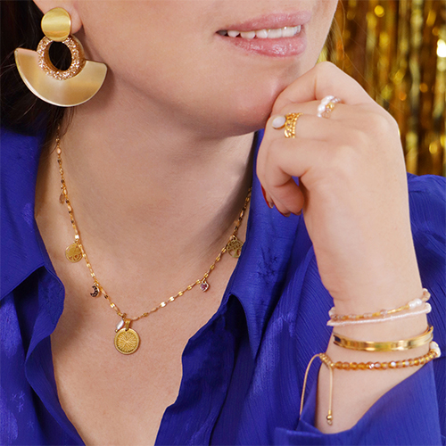 Create jewellery full of significance for your Christmas collection