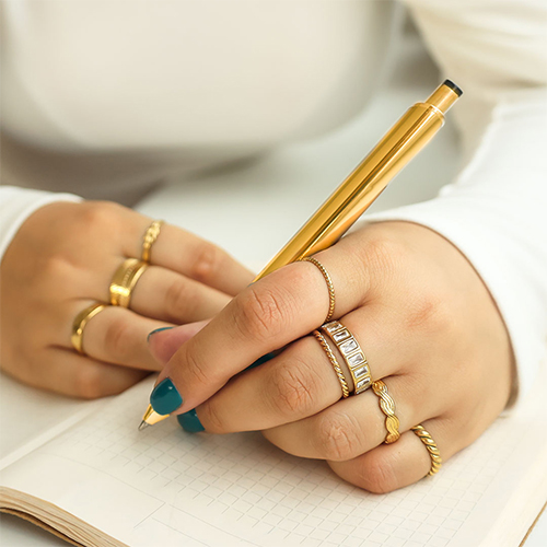 Tips for wearing stainless steel rings