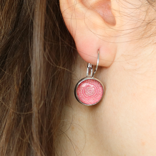 Create this trendy jewellery set with these new basic cabochons!