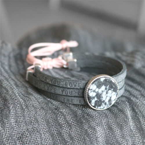 Make jewellery with gorgeous stone look cabochons. Get creative!