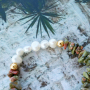Amazing earrings, bracelets and necklaces of chips stone beads
