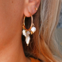 Inspiration for making hair accessories and earrings with freshwater pearls: 