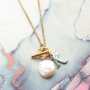 This is how you combine gold and silver in trendy jewellery made of stainless steel: