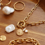 Make beautiful jewellery with large freshwater pearls, sophisticated stainless steel materials and bold clasps.