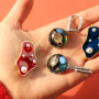 Mix & match with statement pendants: create something unique
