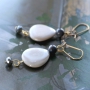 Go for a striking winter look with our shell beads in gorgeous colours and different shapes!