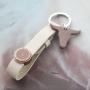 Create trendy Cuoio bracelets and keychains with our fun Polaris Elements cabochons