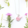 Cabochons with dried flowers brighten up your piece of jewellery and you as well!