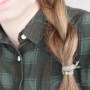 Create lovely bracelets with elastic Ibiza ribbon for your winter look!
