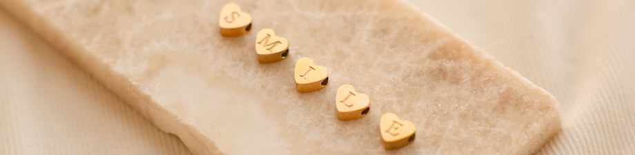 New series of stainless steel letter beads in heart shape